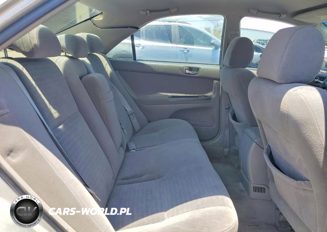 2005 Toyota Camry Le VIN:4T1BE32K65U949980 - 10