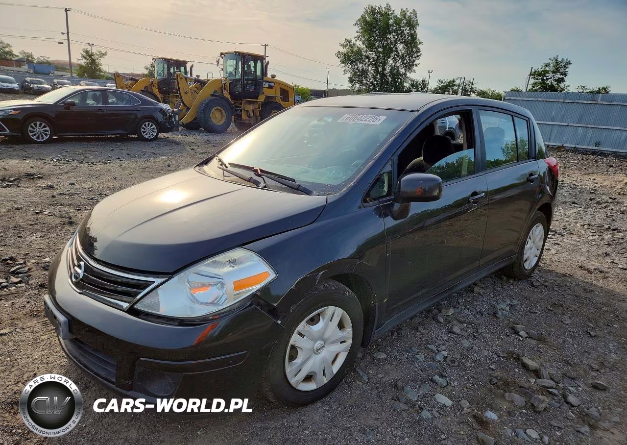 2011 Nissan Versa 1.8 S