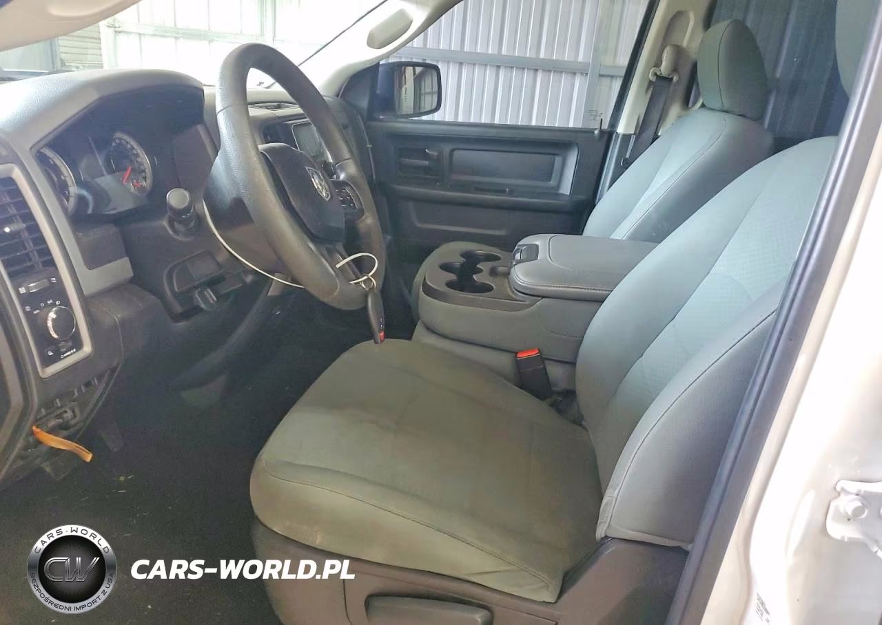 2019 Ram 1500 Classic Tradesman VIN:1C6RR6FT3KS721235 - 7