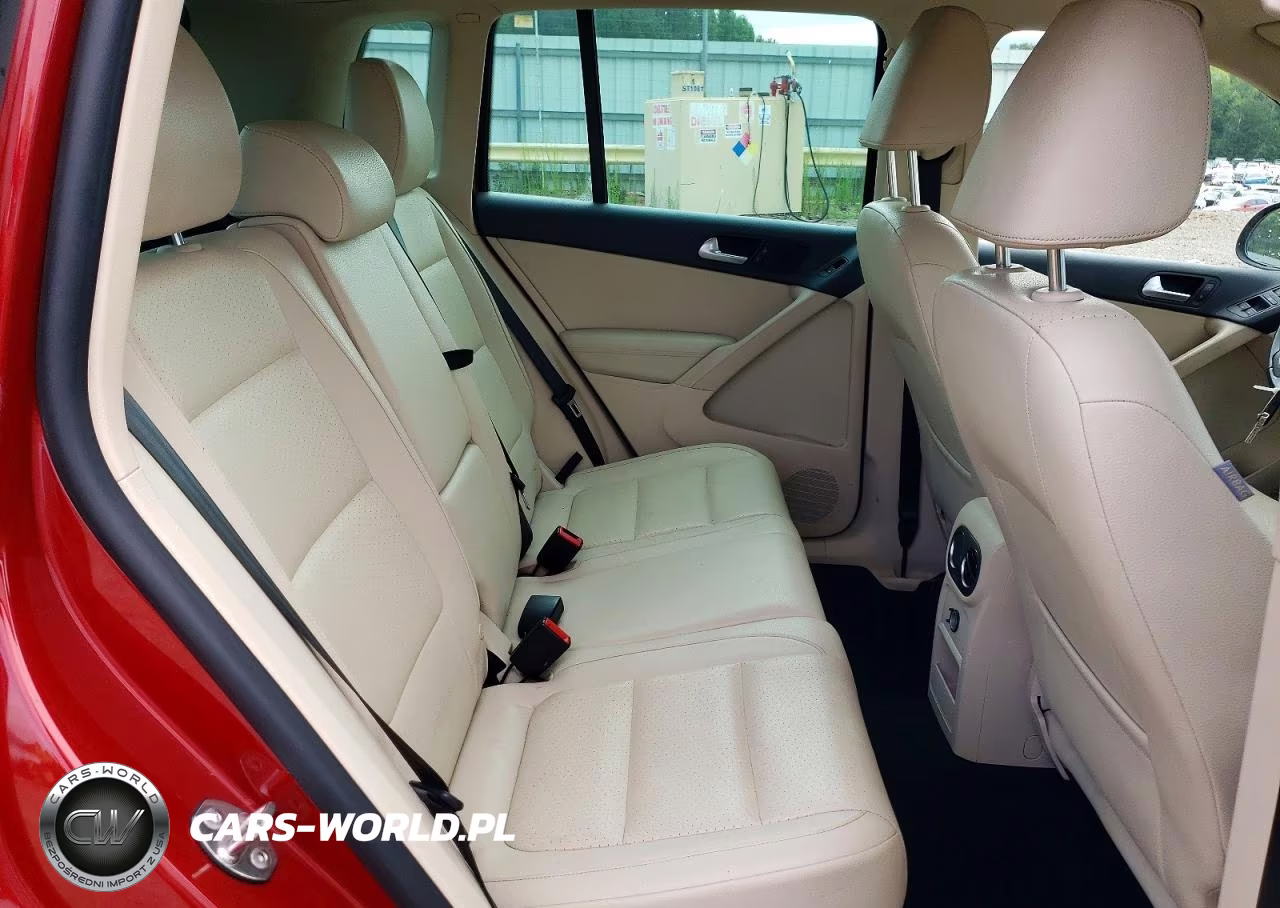 2014 Volkswagen Tiguan S VIN:WVGBV3AX6EW066074 - 11