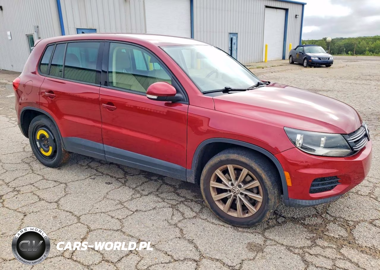 2014 Volkswagen Tiguan S VIN:WVGBV3AX6EW066074 - 4