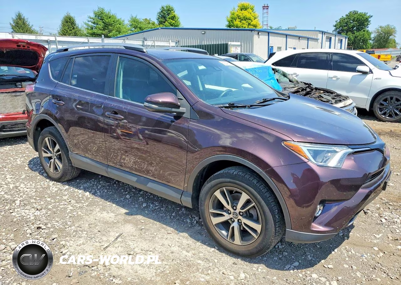 2017 Toyota Rav4 Xle VIN:2T3RFREVXHW668944 - 4