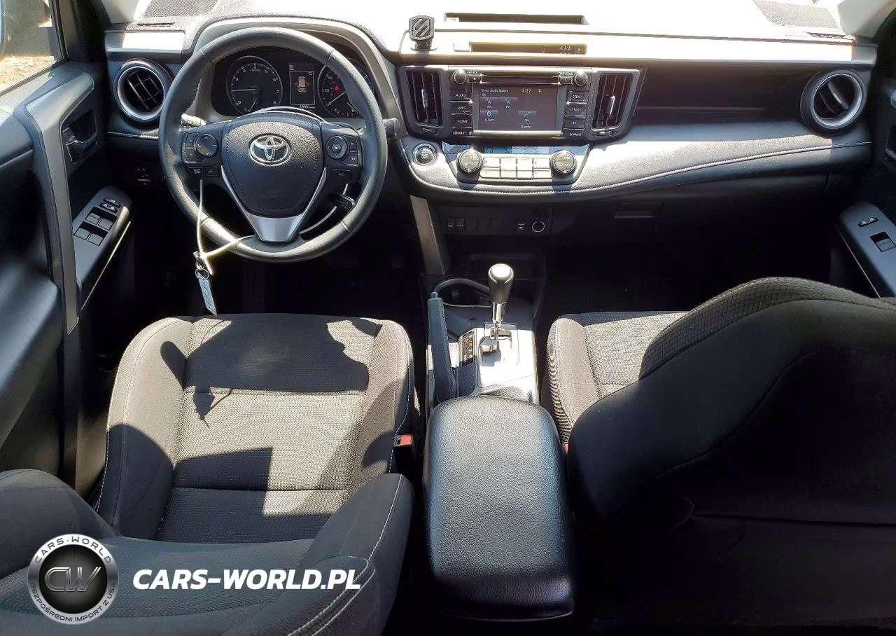 2017 Toyota Rav4 Xle VIN:2T3RFREVXHW668944 - 8