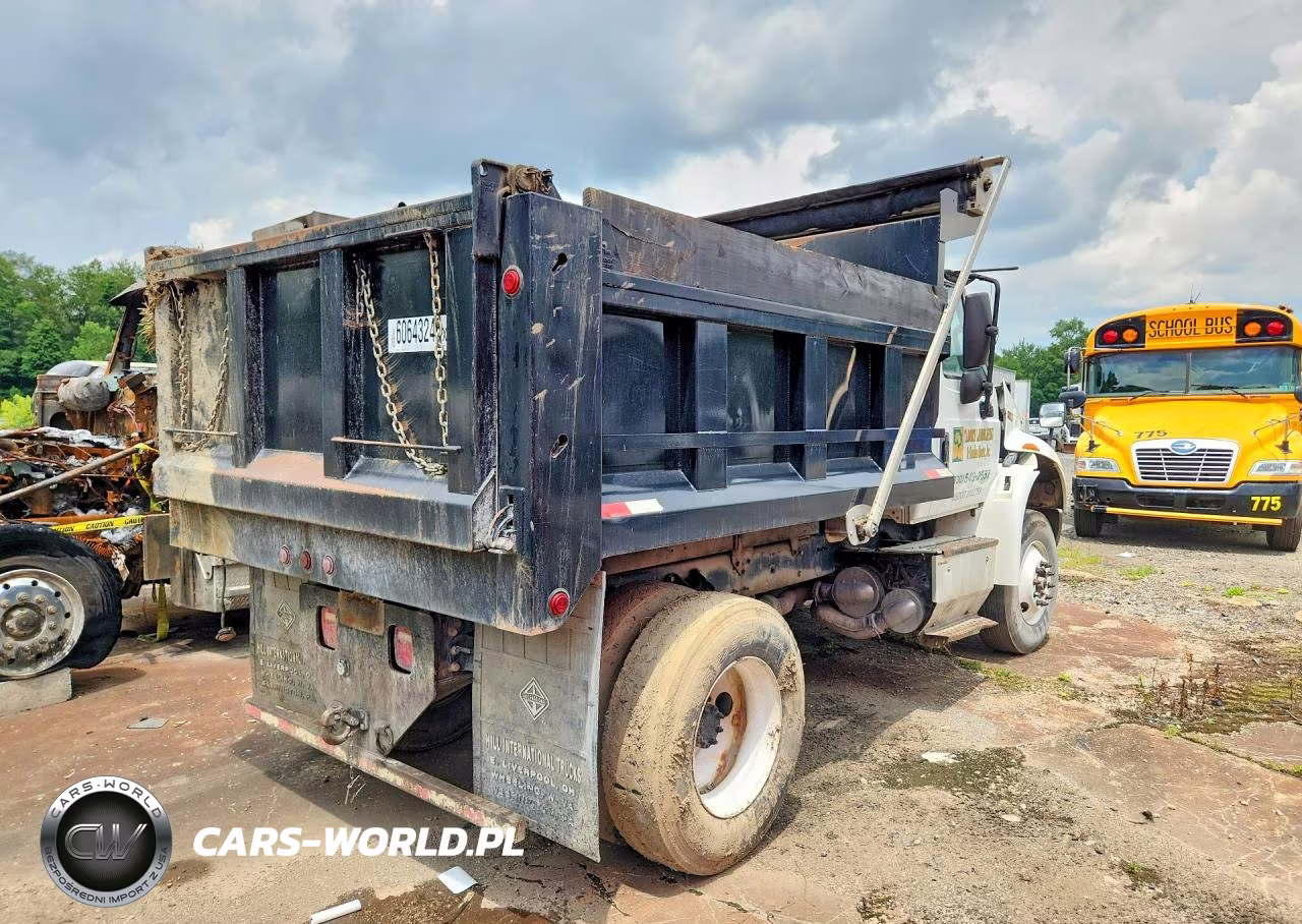 2015 International 4300 Dump Truck VIN:3HAMMMMLXFL679610 - 3
