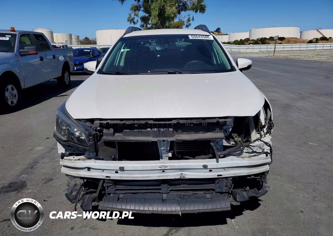 2018 Subaru Outback 2.5I Premium VIN:4S4BSAFC6J3219986 - 5