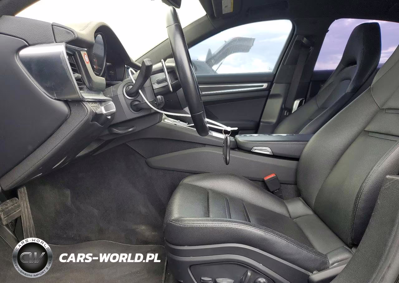 2023 Porsche Panamera Base VIN:WP0AJ2A79PL103581 - 7