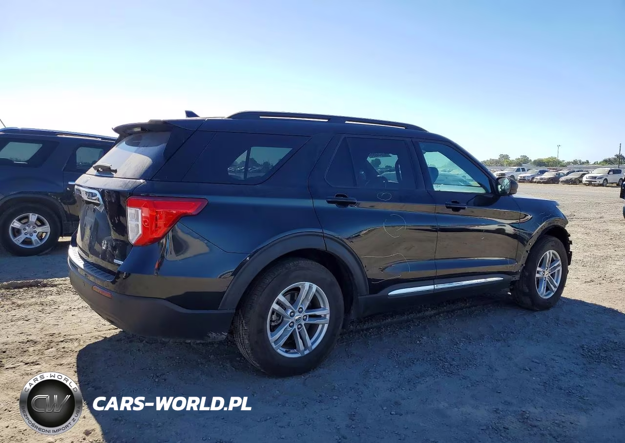 2020 Ford Explorer Xlt VIN:1FMSK7DH9LGC30316 - 3