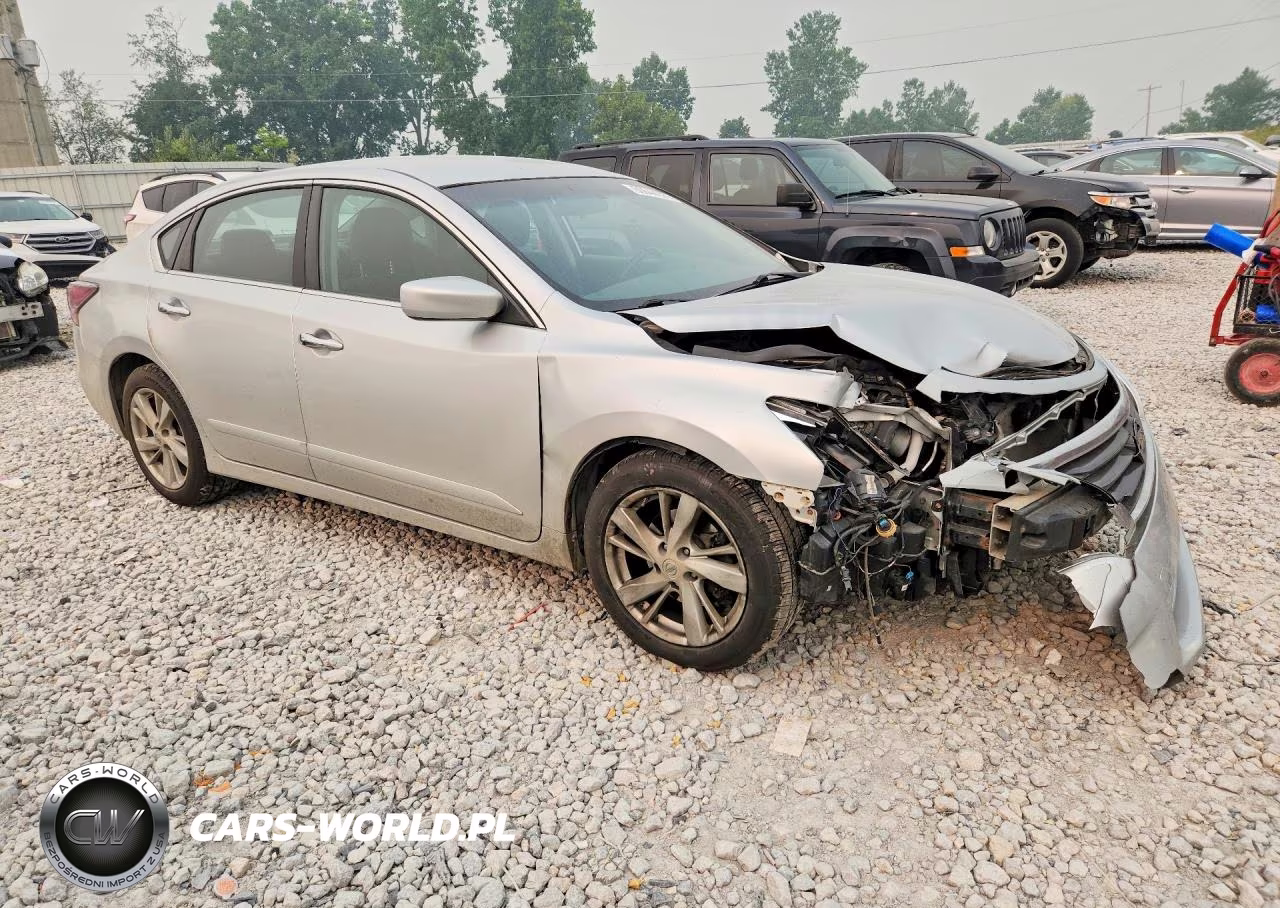 2015 Nissan Altima 2.5 Sv VIN:1N4AL3AP3FC585629 - 4