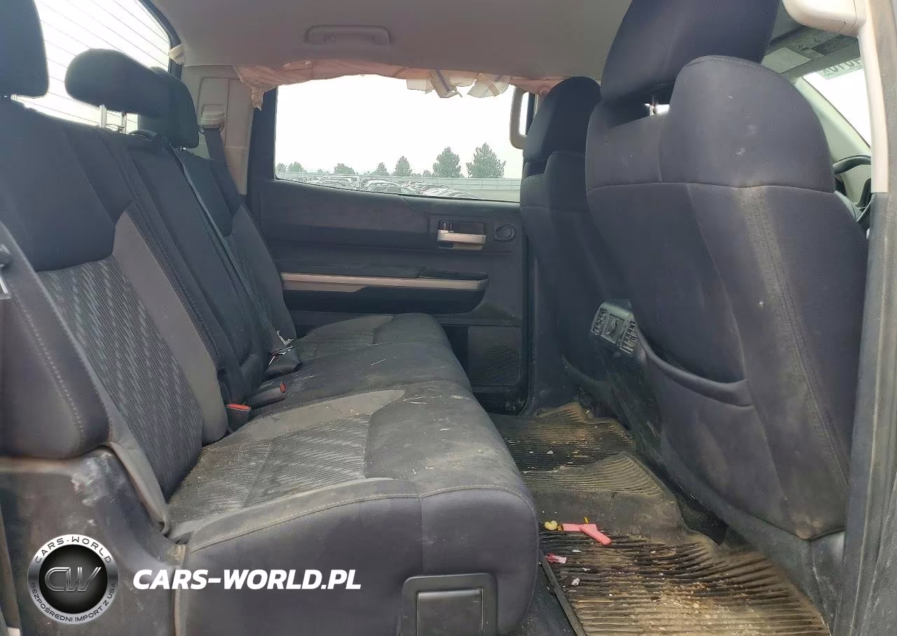 2019 Toyota Tundra Sr5 VIN:5TFDY5F16KX822383 - 10