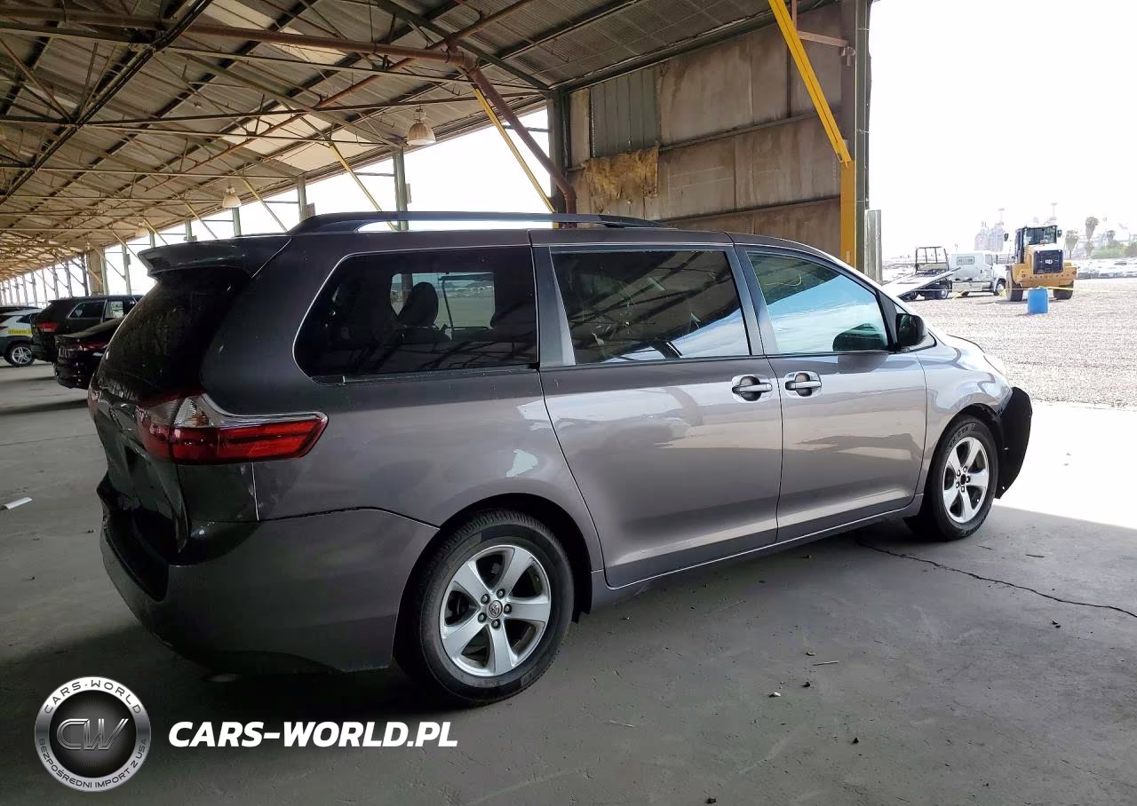 2016 Toyota Sienna Le VIN:5TDKK3DC3GS714429 - 3
