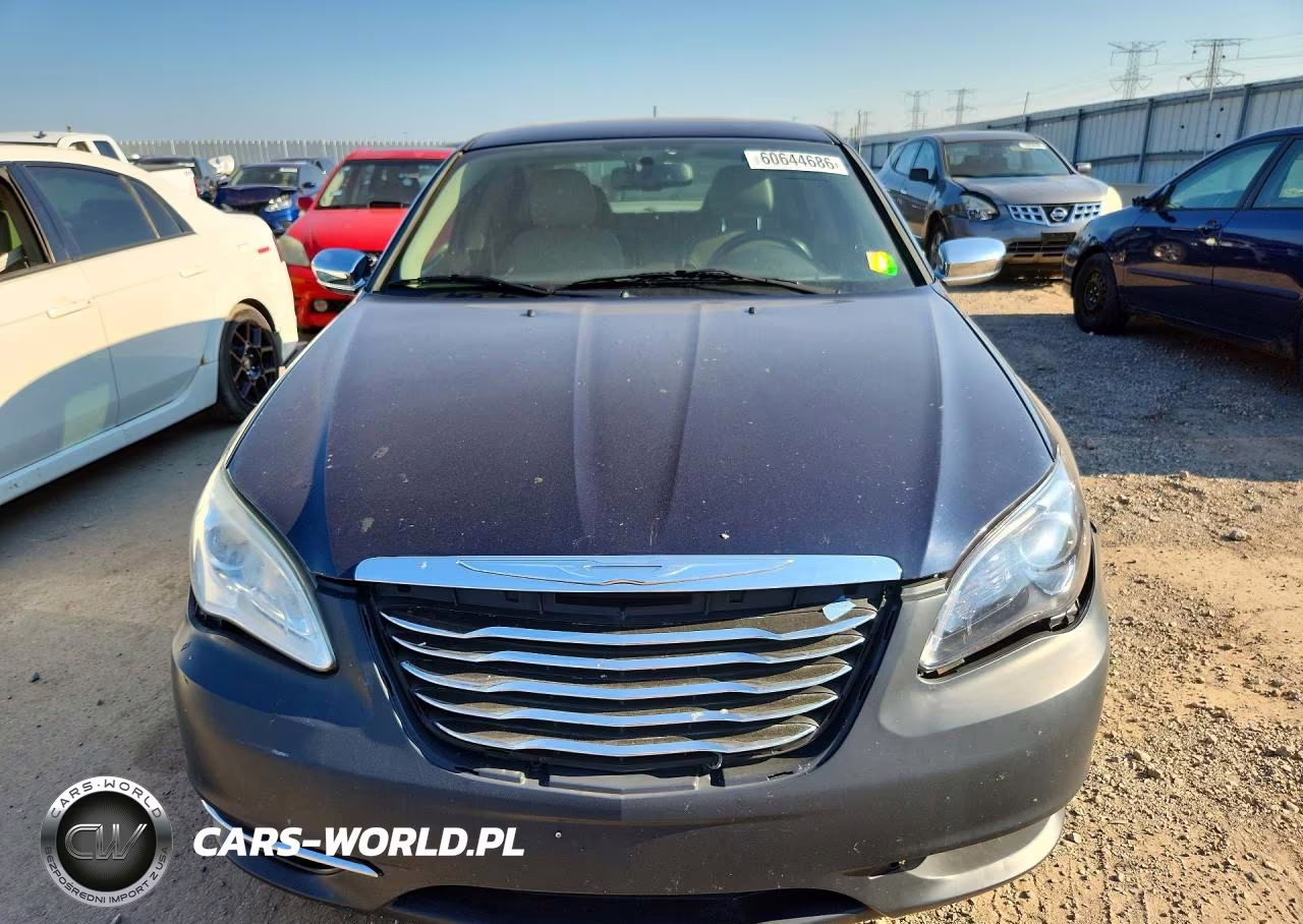2014 Chrysler 200 Limited VIN:1C3CCBCG3EN159585 - 5