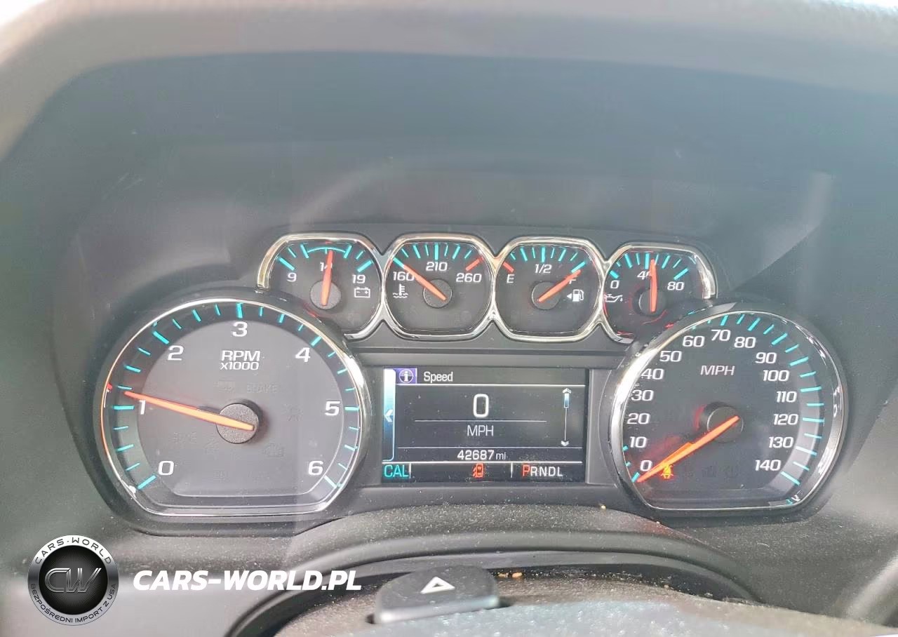 2017 Chevrolet Tahoe K1500 Ls VIN:1GNSKAKC2HR383342 - 9