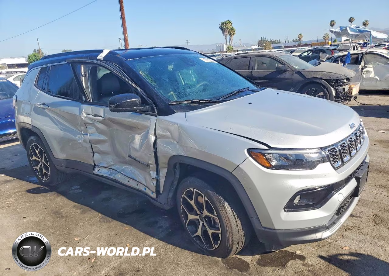 2025 Jeep Compass Limited VIN:3C4NJDCN2ST621070 - 4