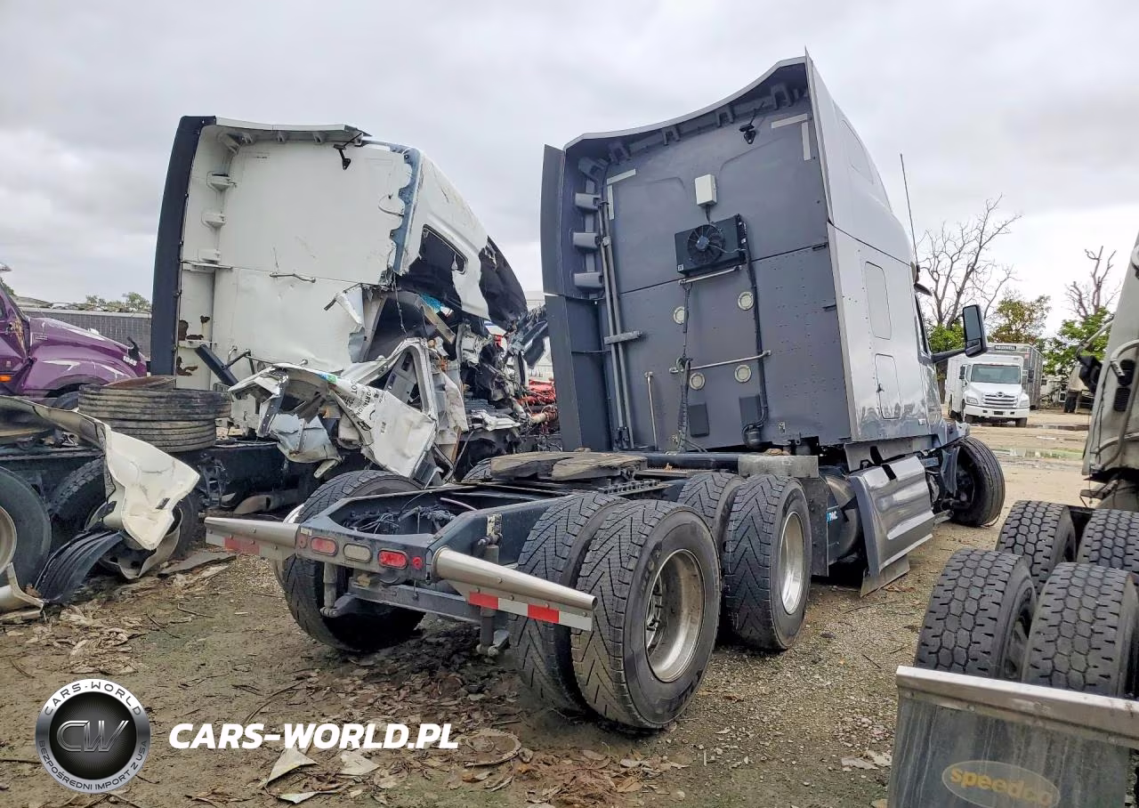 2024 Peterbilt 579 Semi Truck VIN:1XPBD49X1RD675588 - 3
