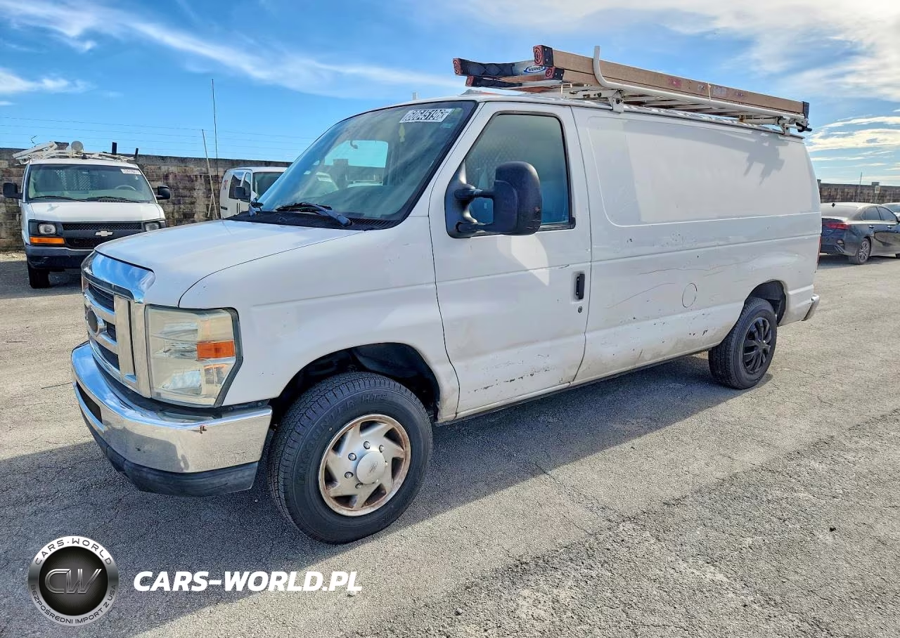 2014 Ford Econoline E150 Van – zdjęcie 1 z 13