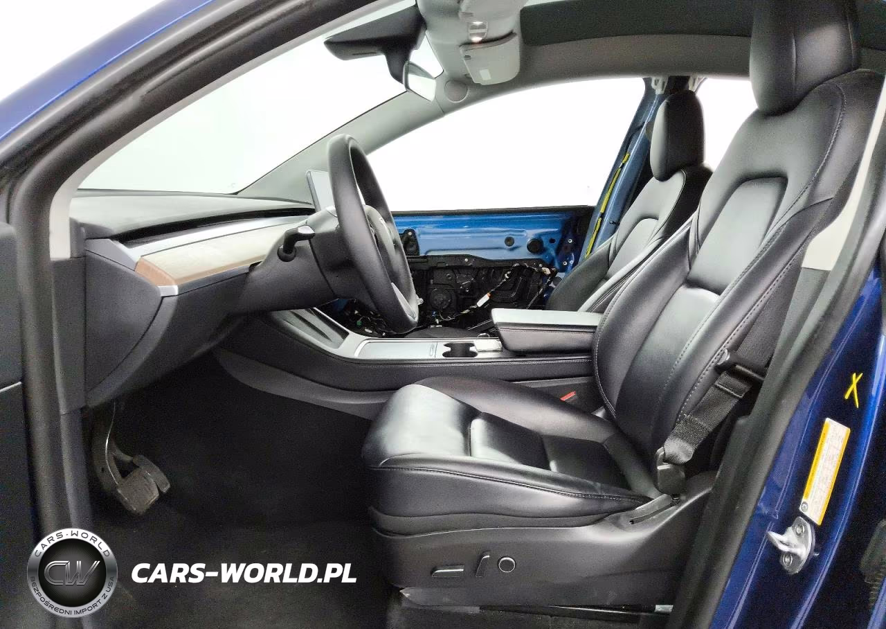 2022 Tesla Model Y VIN:7SAYGDEE3NF481237 - 7