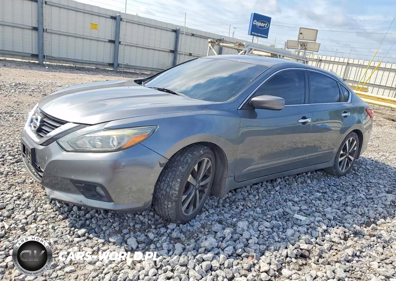 2017 Nissan Altima 2.5 Sr – zdjęcie 1 z 12