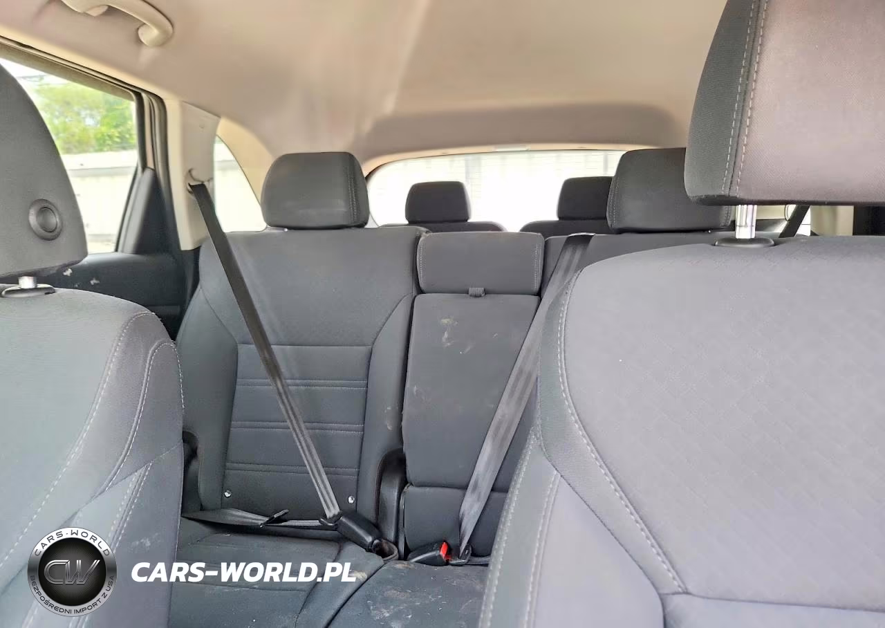 2019 Kia Sorento Lx VIN:5XYPGDA34KG506275 - 10