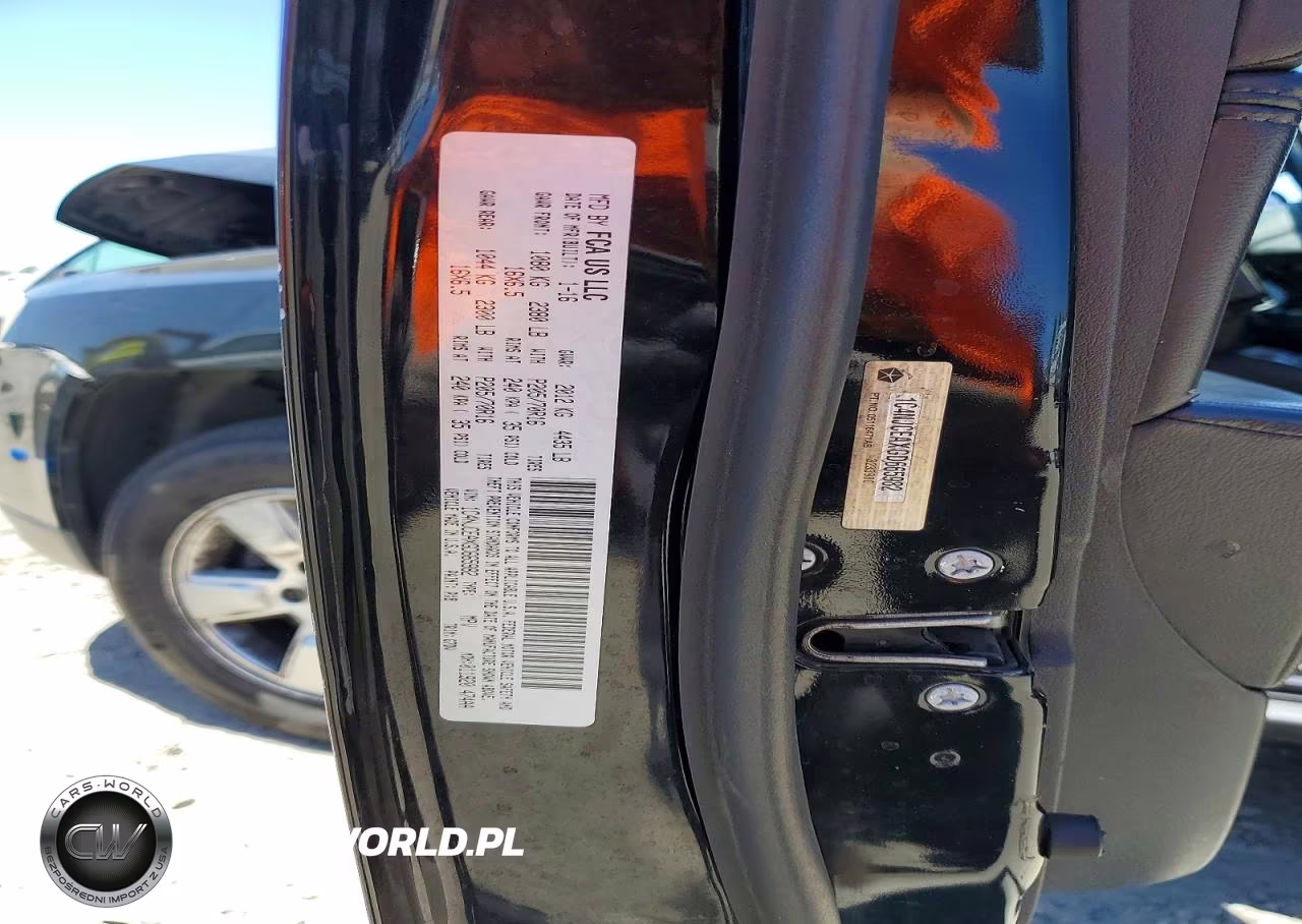 2016 Jeep Compass Latitude VIN:1C4NJCEAXGD665982 - 13