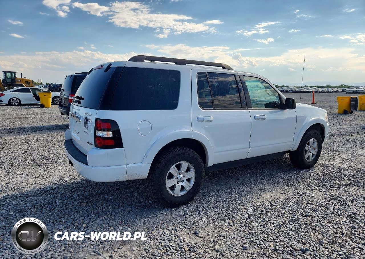 2010 Ford Explorer Xlt VIN:1FMEU7DE7AUA50912 - 3