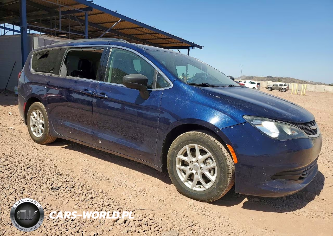 2020 Chrysler Voyager Lxi VIN:2C4RC1DG3LR151422 - 4