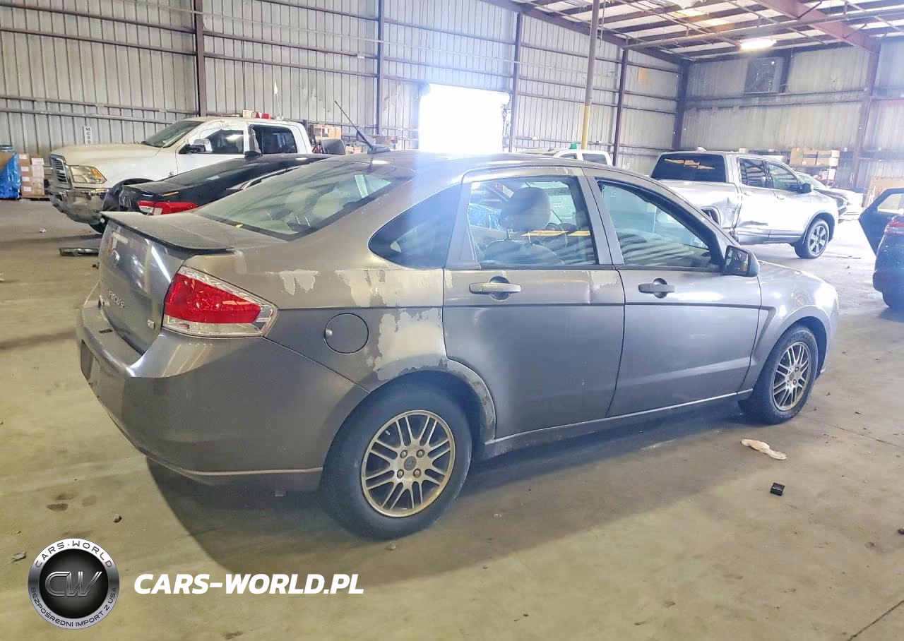 2011 Ford Focus VIN:1FAHP3FN1BW150305 - 3