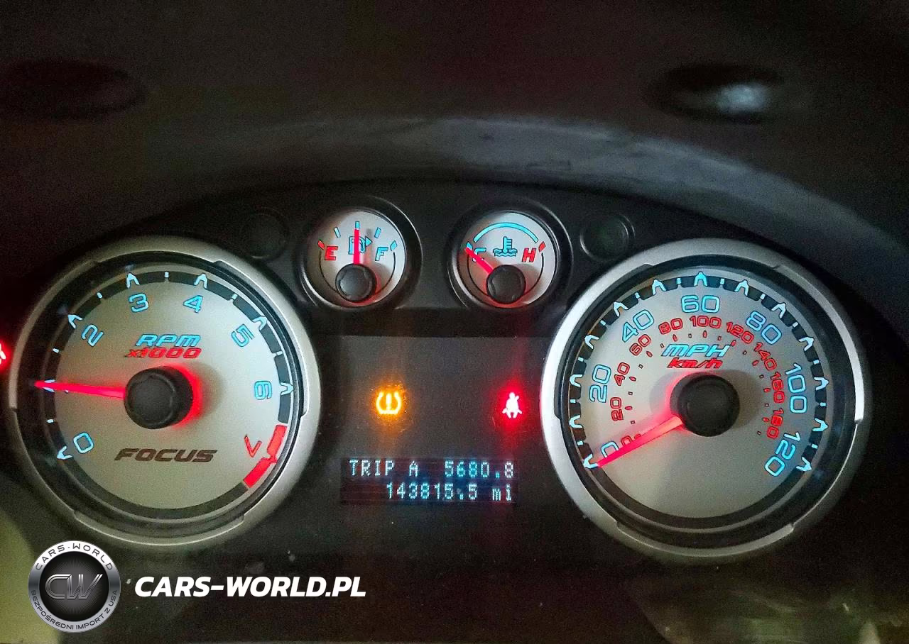 2011 Ford Focus VIN:1FAHP3FN1BW150305 - 9