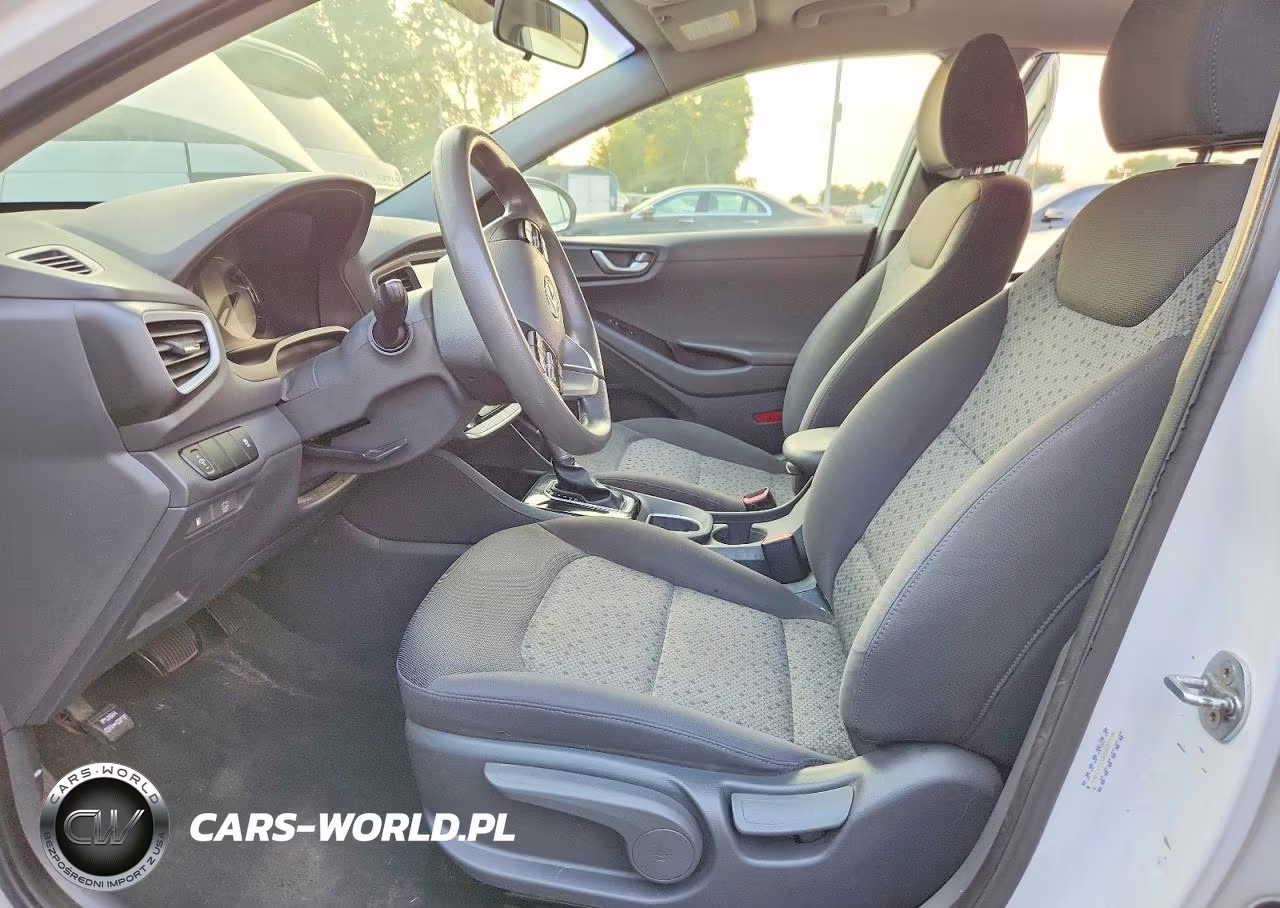 2017 Hyundai Ioniq Blue VIN:KMHC65LCXHU031450 - 7