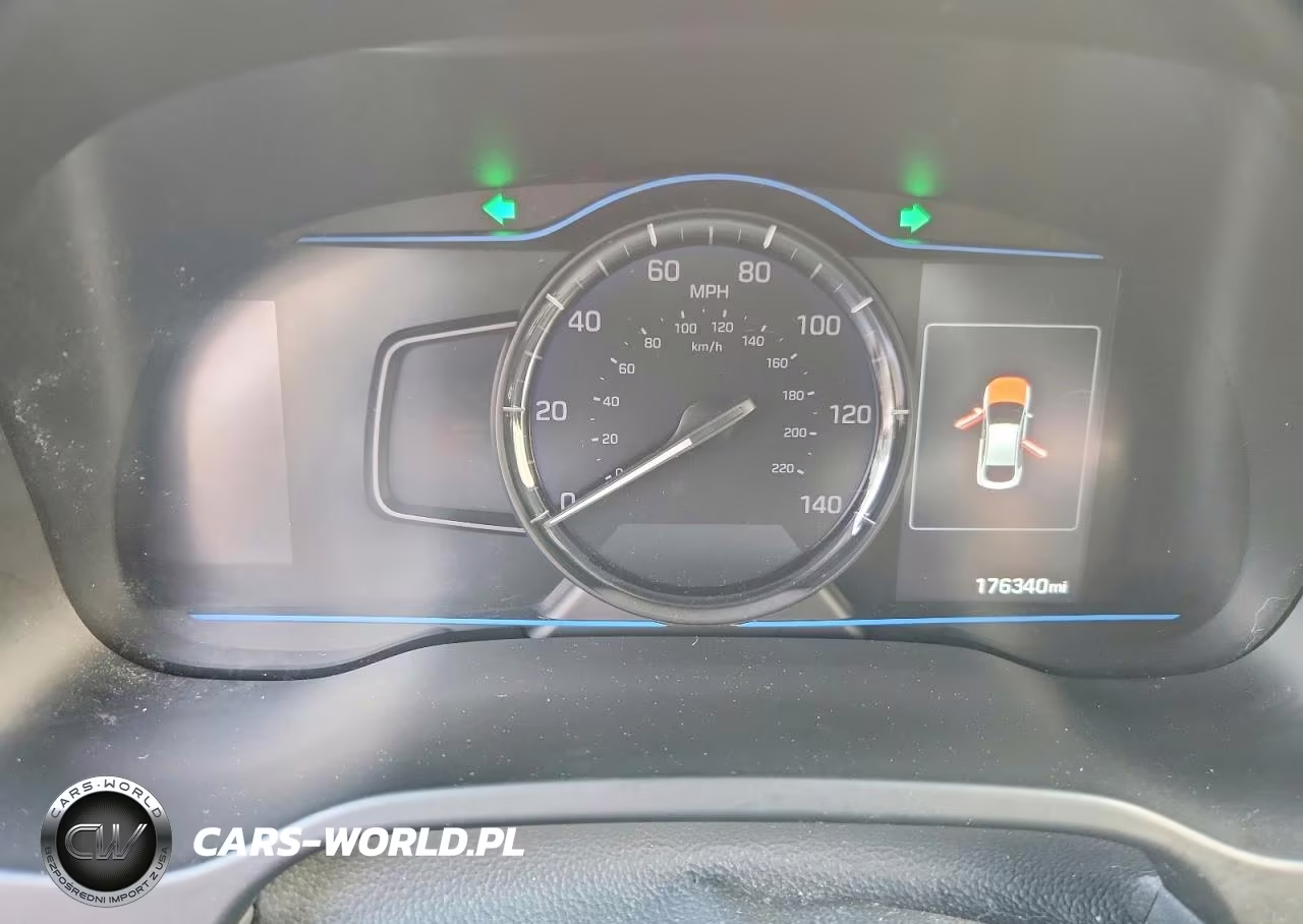 2017 Hyundai Ioniq Blue VIN:KMHC65LCXHU031450 - 9