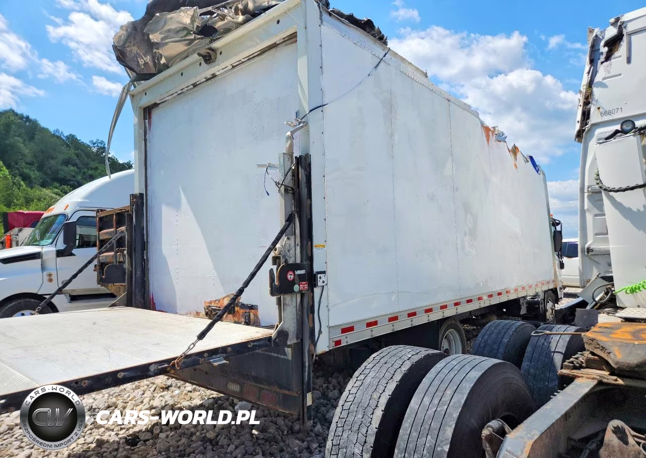 2023 Chevrolet 4500 Box Truck VIN:54DCDW1D9PS208913 - 3