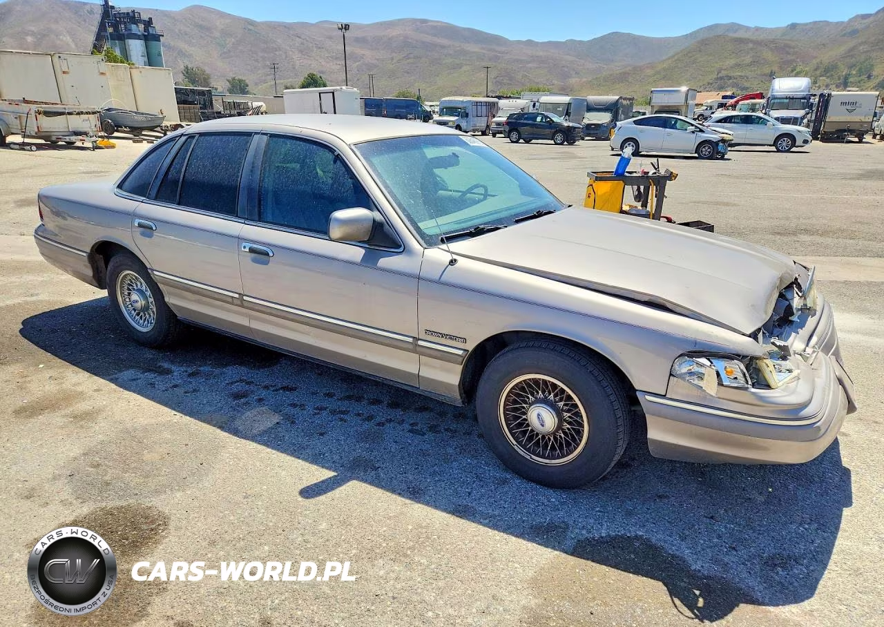 1994 Ford Crown Victoria Lx VIN:2FALP74W0RX170038 - 4