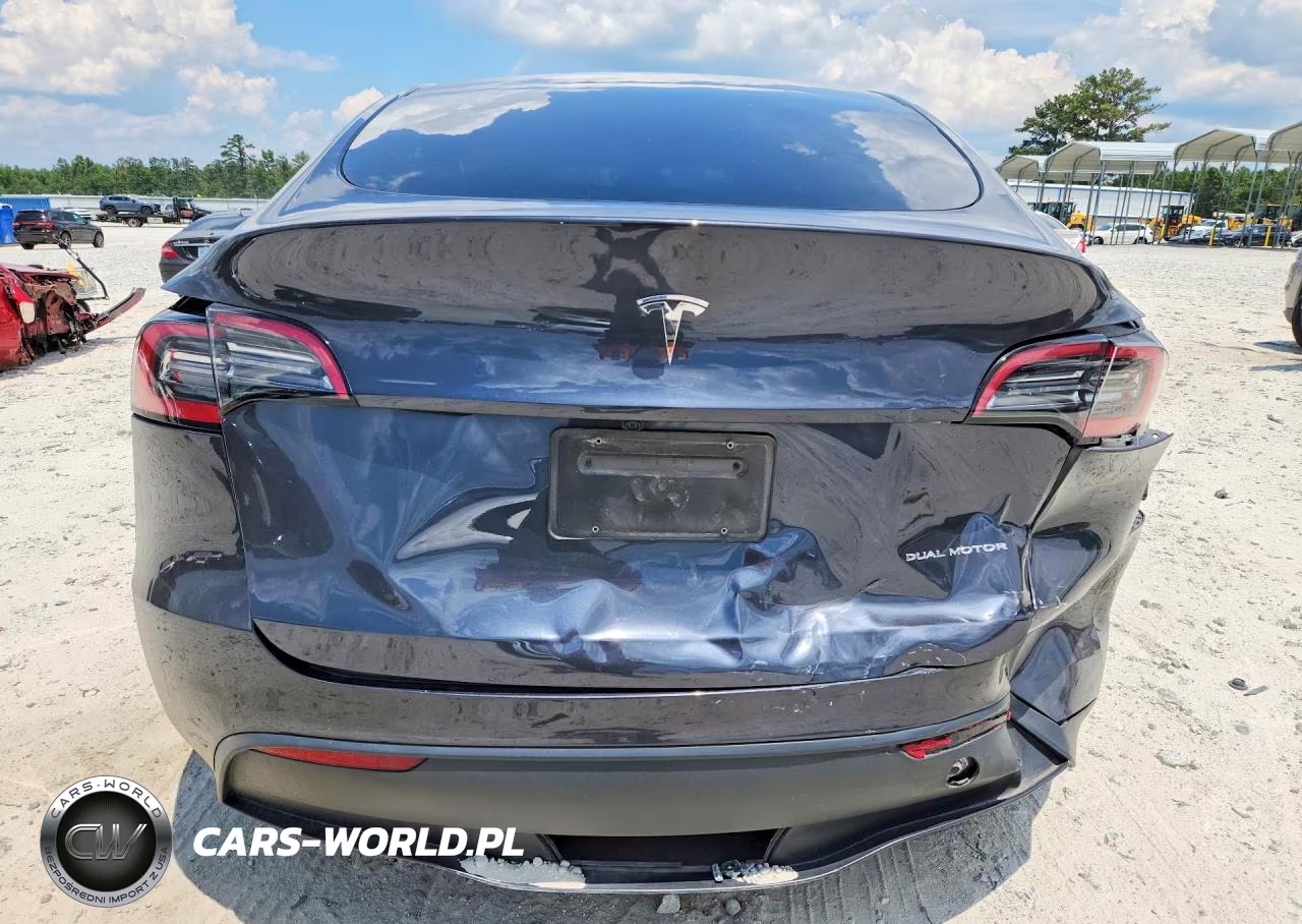 2024 Tesla Model Y VIN:7SAYGDEE2RA222449 - 6