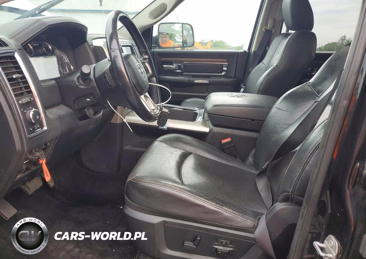 2016 Ram 1500 Laramie VIN:1C6RR7VM9GS333613 - 7