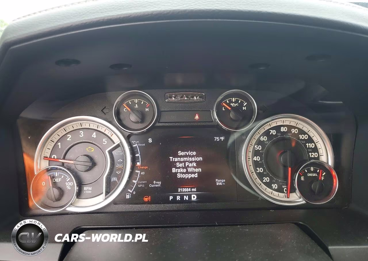 2016 Ram 1500 Laramie VIN:1C6RR7VM9GS333613 - 9