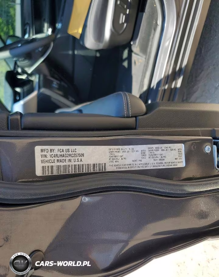 2024 Jeep Grand Cherokee Laredo VIN:1C4RJHAG2RC257509 - 13
