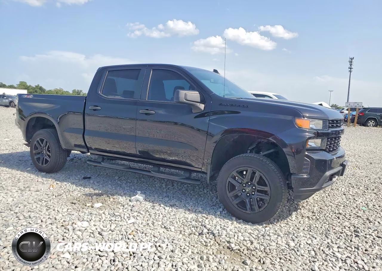 2021 Chevrolet Silverado K1500 Custom VIN:1GCPYBEK1MZ426004 - 4