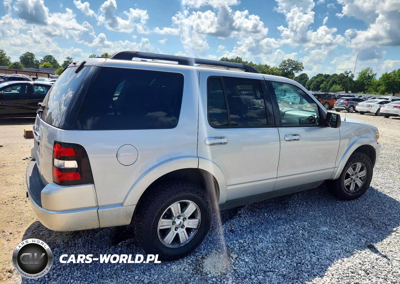 2010 Ford Explorer Xlt VIN:1FMEU6DE7AUA14776 - 3