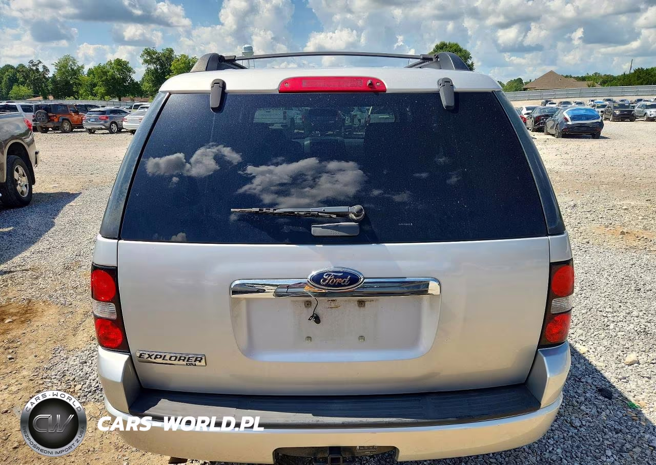 2010 Ford Explorer Xlt VIN:1FMEU6DE7AUA14776 - 6
