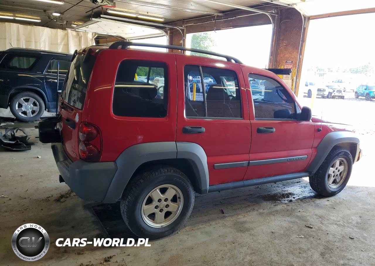 2005 Jeep Liberty Sport VIN:1J4GL48K75W557733 - 3