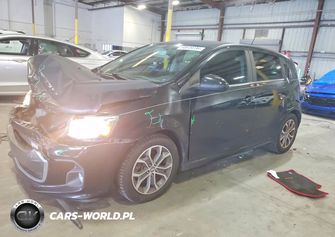 2017 Chevrolet Sonic Lt – zdjęcie 1 z 12