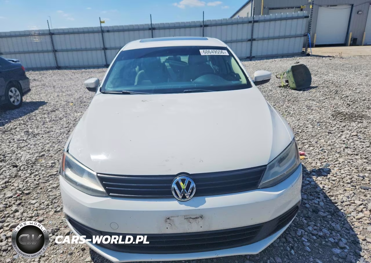 2012 Volkswagen Jetta Tdi VIN:3VWLL7AJ5CM377555 - 5