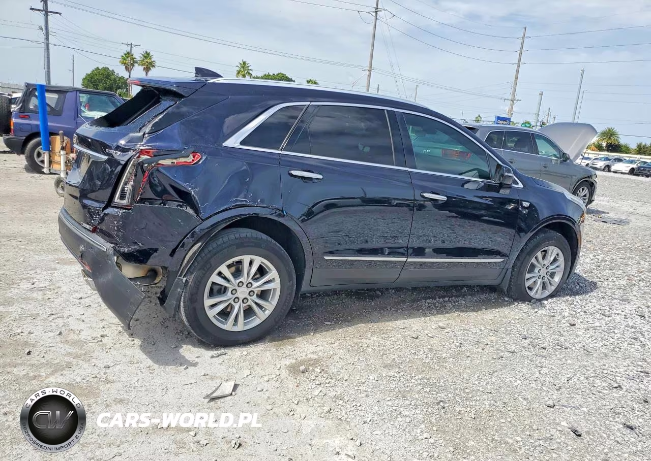 2021 Cadillac Xt5 Luxury VIN:1GYKNAR48MZ125555 - 3