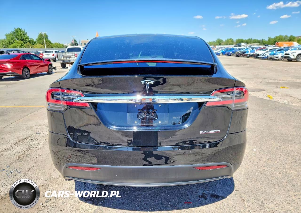 2020 Tesla Model X VIN:5YJXCDE4XLF236105 - 6