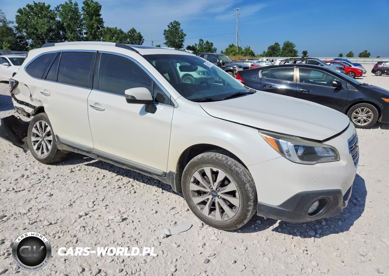 2017 Subaru Outback Touring VIN:4S4BSATCXH3329647 - 4