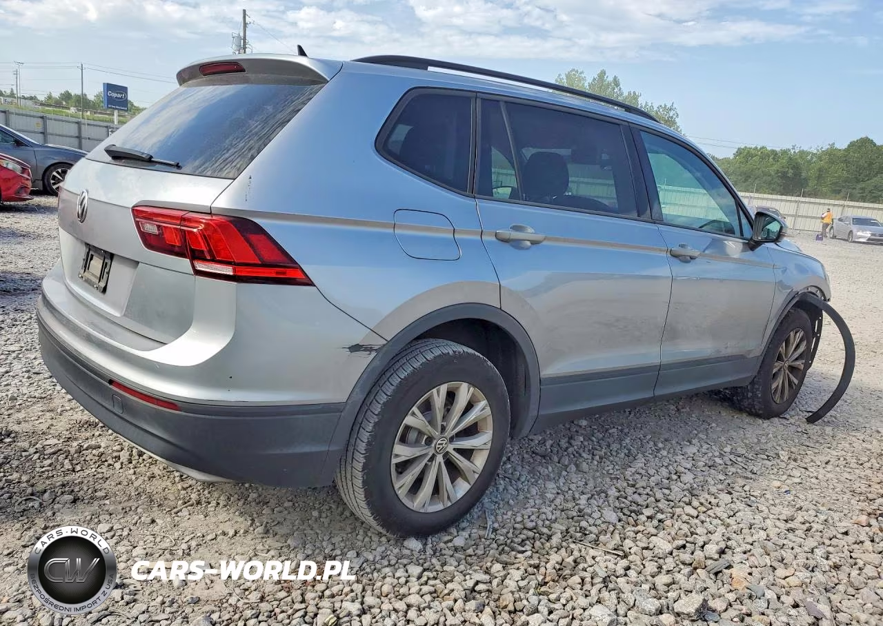 2020 Volkswagen Tiguan S VIN:3VV1B7AX9LM135063 - 3