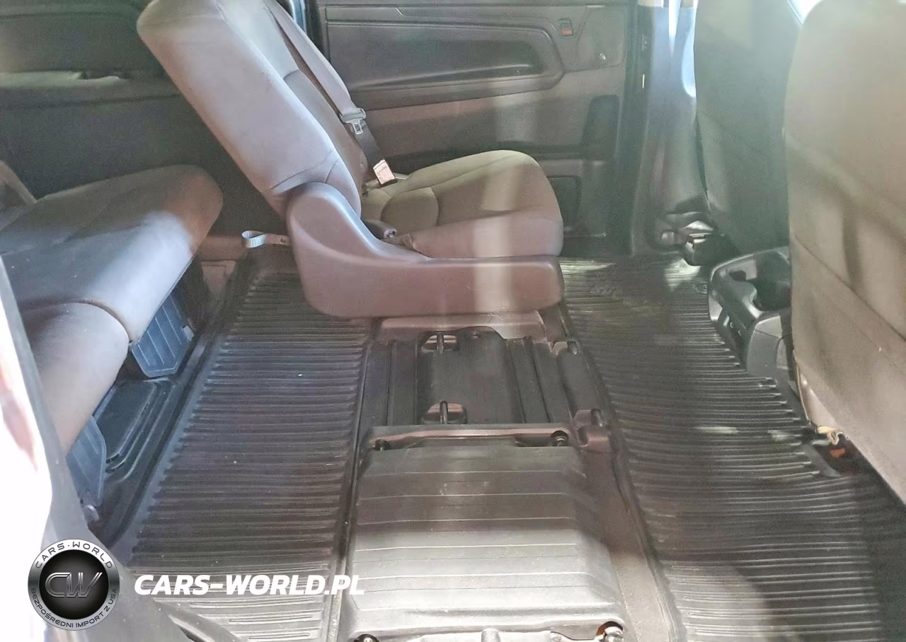 2023 Honda Odyssey Touring VIN:5FNRL6H82PB017910 - 11