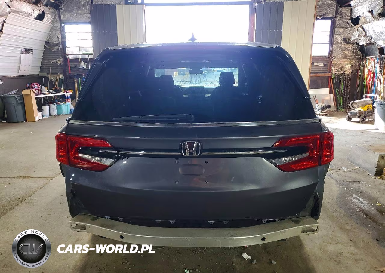 2023 Honda Odyssey Touring VIN:5FNRL6H82PB017910 - 6