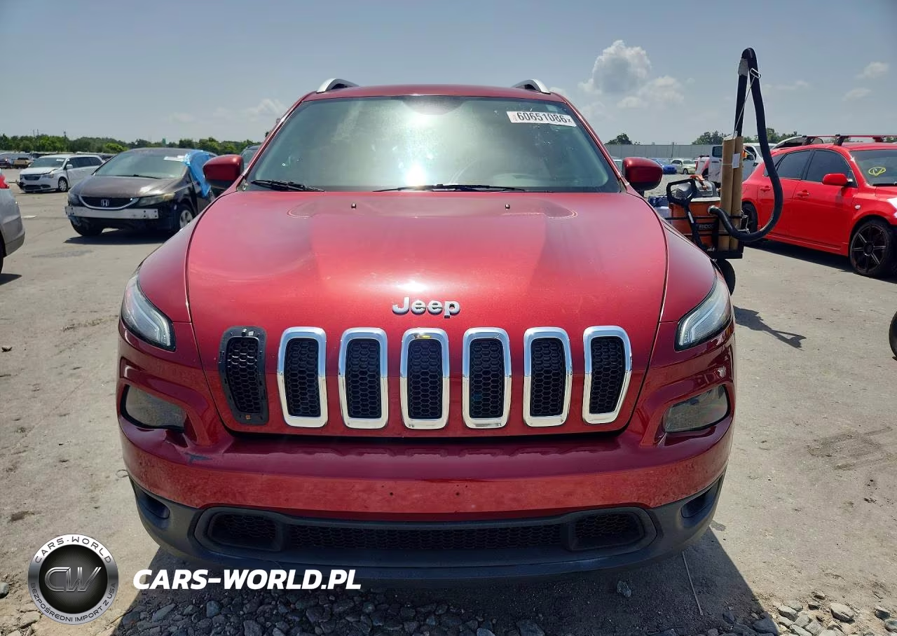 2017 Jeep Cherokee Latitude VIN:1C4PJLCB3HW507218 - 5
