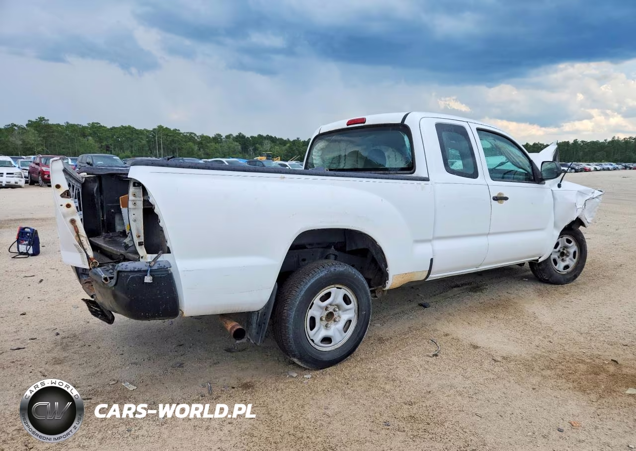 2015 Toyota Tacoma Access Cab VIN:5TFTX4CN4FX047622 - 3
