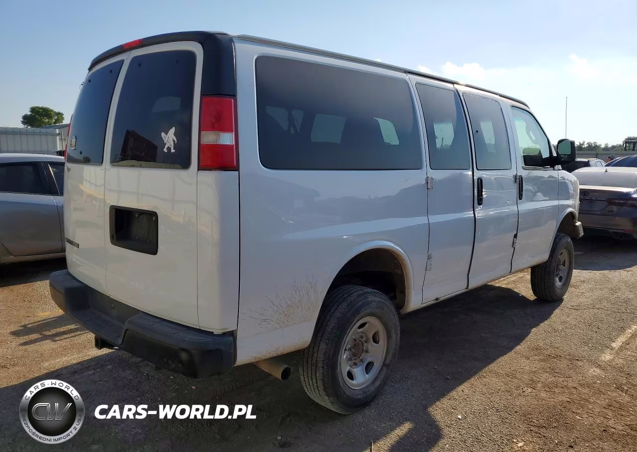 2017 Chevrolet Express G3500 Ls VIN:1GAZGLFG4H1132489 - 3